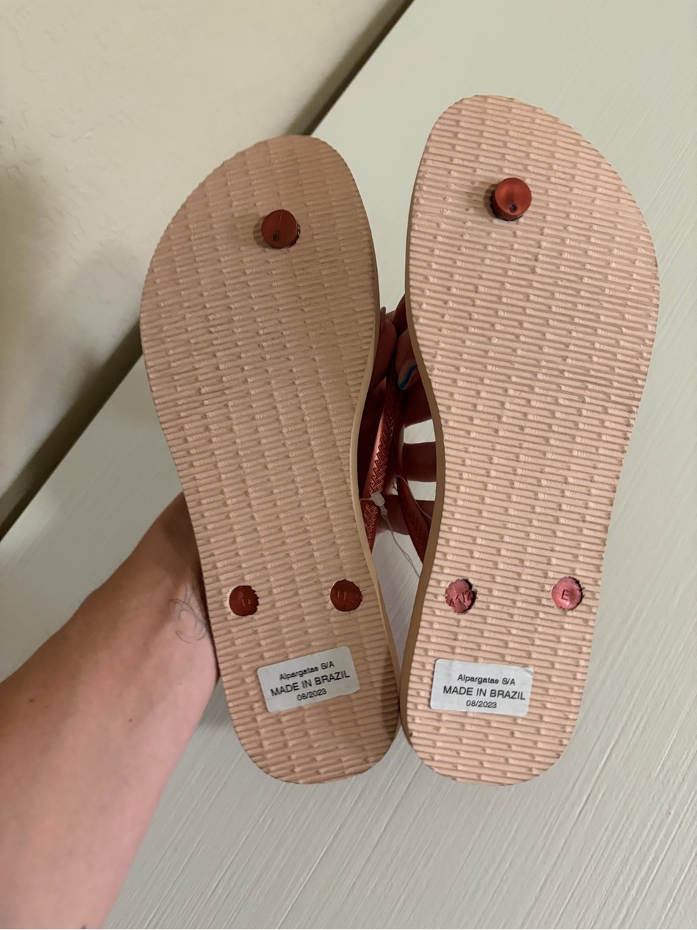 ☀️☀️Havaianas Women’s Gradient ombré Pink Flip Flop Sandals☀️☀️ - Picture 7 of 10